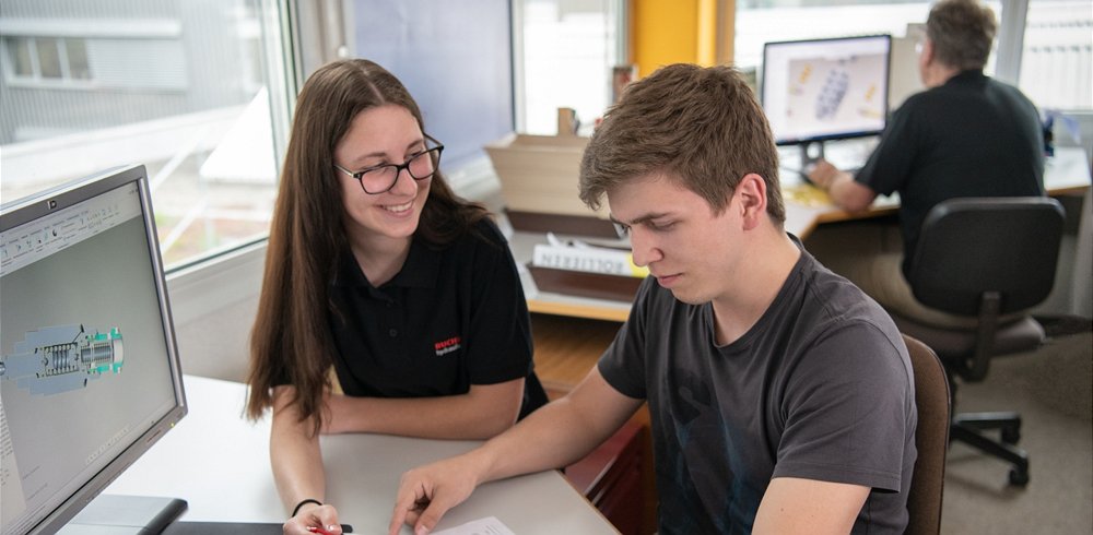Viele Ausbildungsberufe und Duale Studiengänge – welcher passt zu dir?